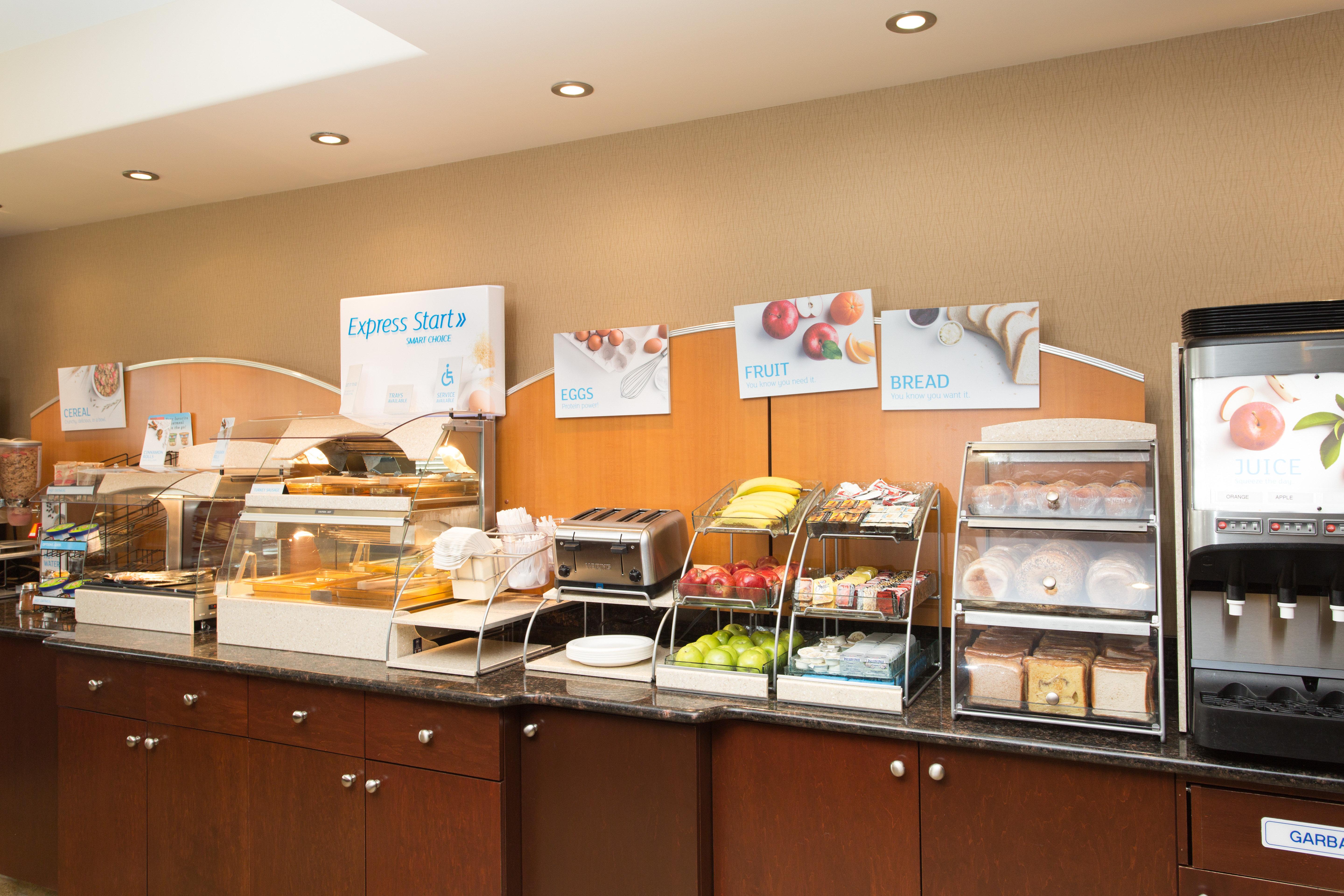 Holiday Inn Express & Suites Whitecourt By Ihg Екстериор снимка